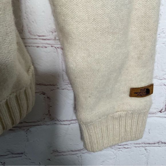 The North Face Women's Sweater - Cream, Pink, Blue - Picture 10 of 13